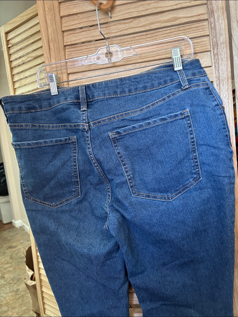 No Boundaries Women's Medium Blue Boyfriend Jeans 16 - Picture 4 of 5